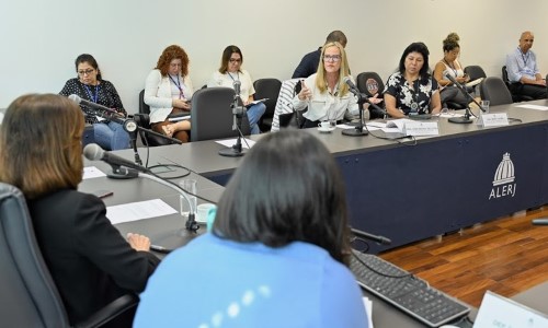 MP-RJ diz na CPI da Alerj que 25% dos casos de violência contra mulheres acontecem na internet